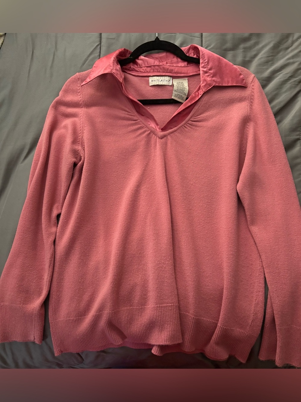 Pink V-Neck Collared Women's Sweater